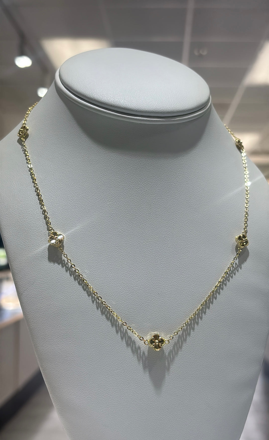 14kt Gold Mini Clover Necklace