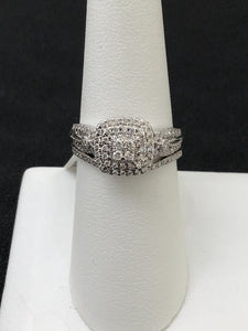 14KT White Gold 1/2 CTW Diamond Center Cushion Engagement Ring Set