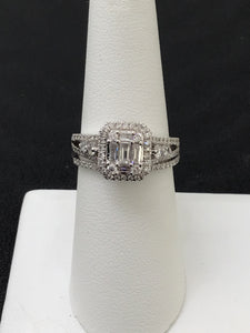 14KT White Gold 1 CTW Diamond Engagement Ring Set