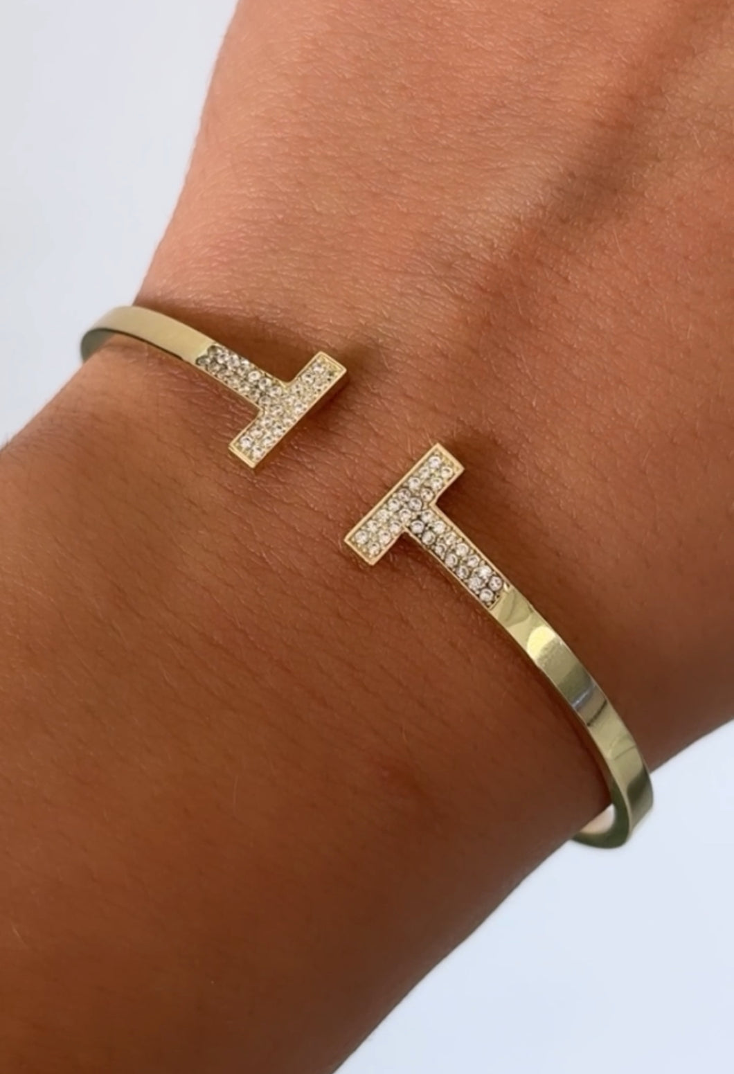 14kt Gold Fancy Ladies Bangle