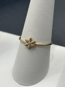 14kt Gold Flower CZ Ladies Ring