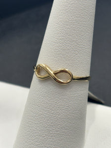 14kt Gold Infinity Ladies Ring