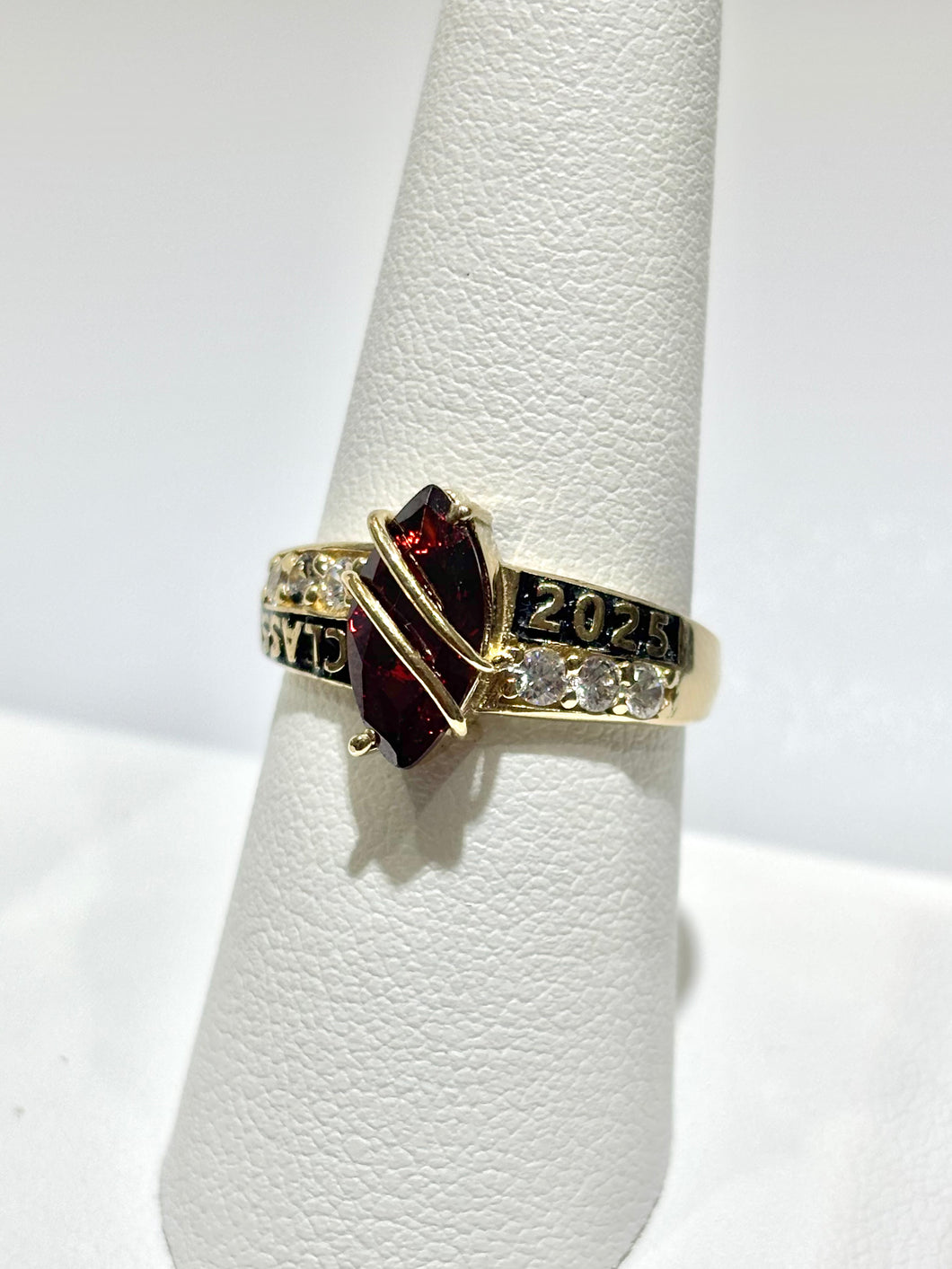 14kt Gold Class of 2025 Ladies Graduation Ring