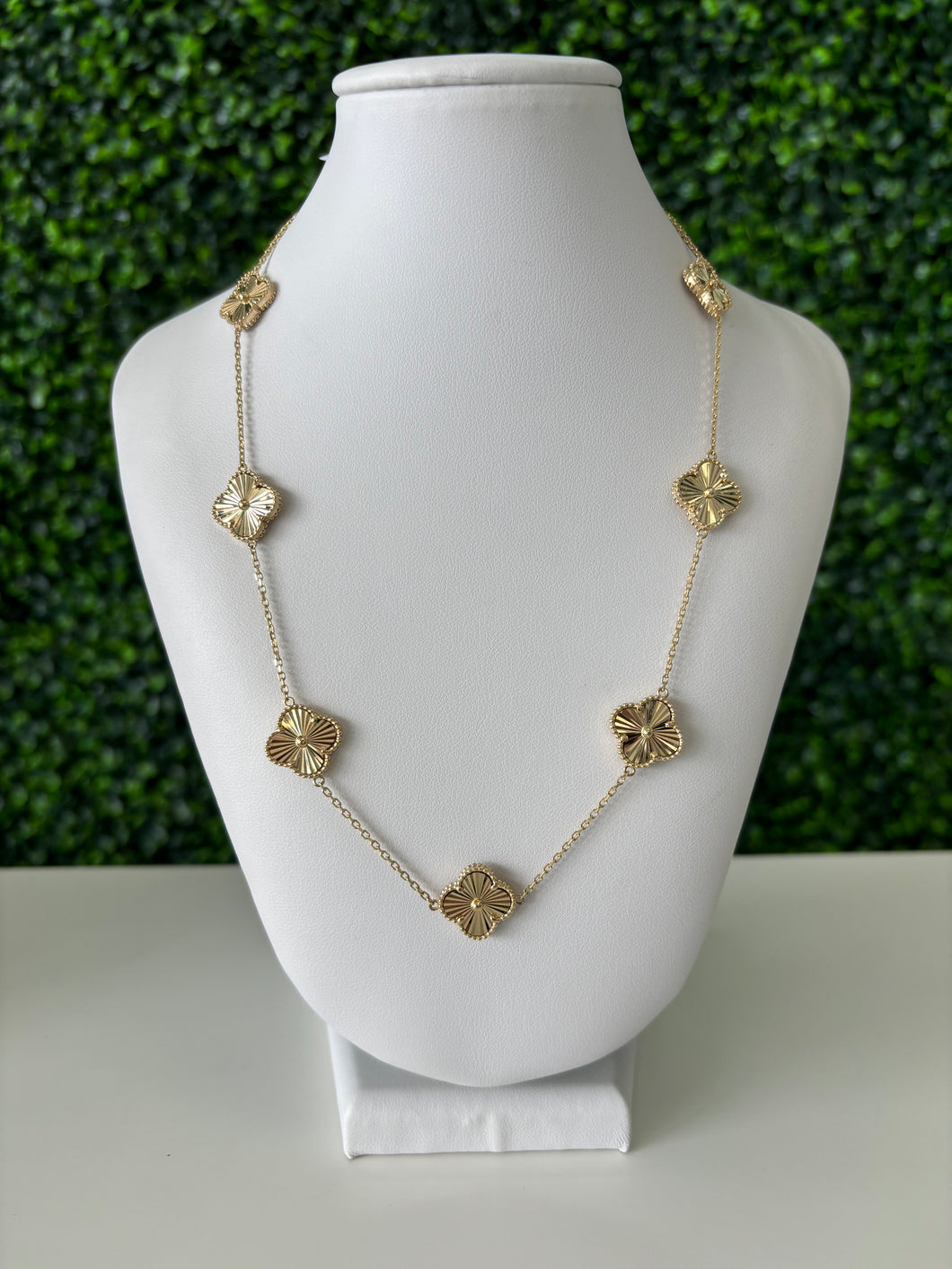 14kt Gold Clover Dcut Necklace