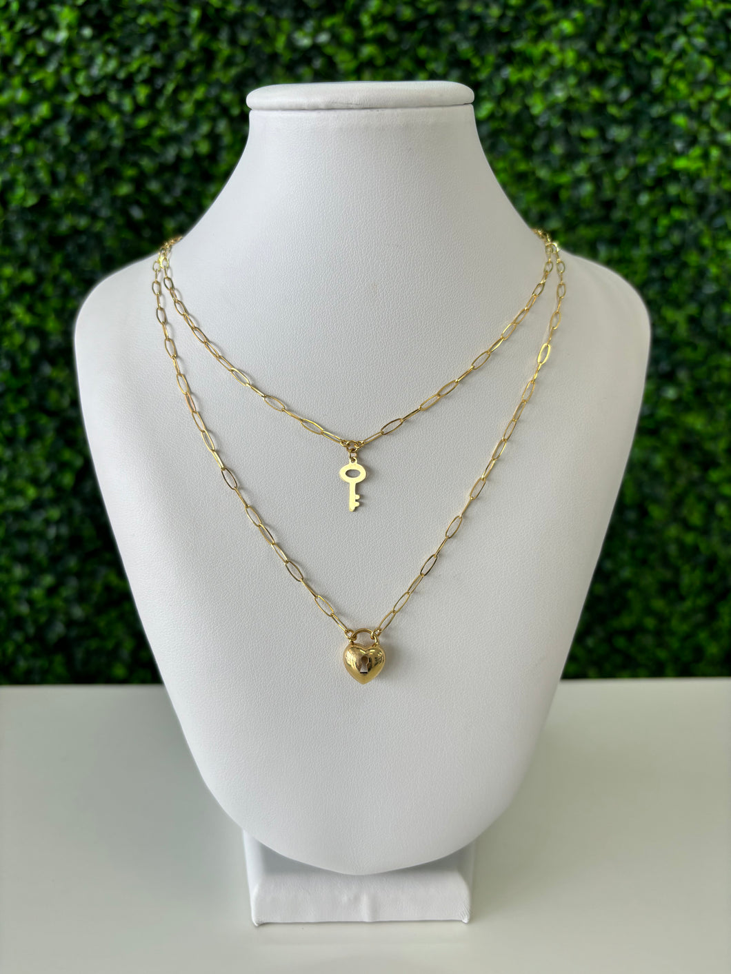 14kt Double Paperclip Lock & Heart Necklace