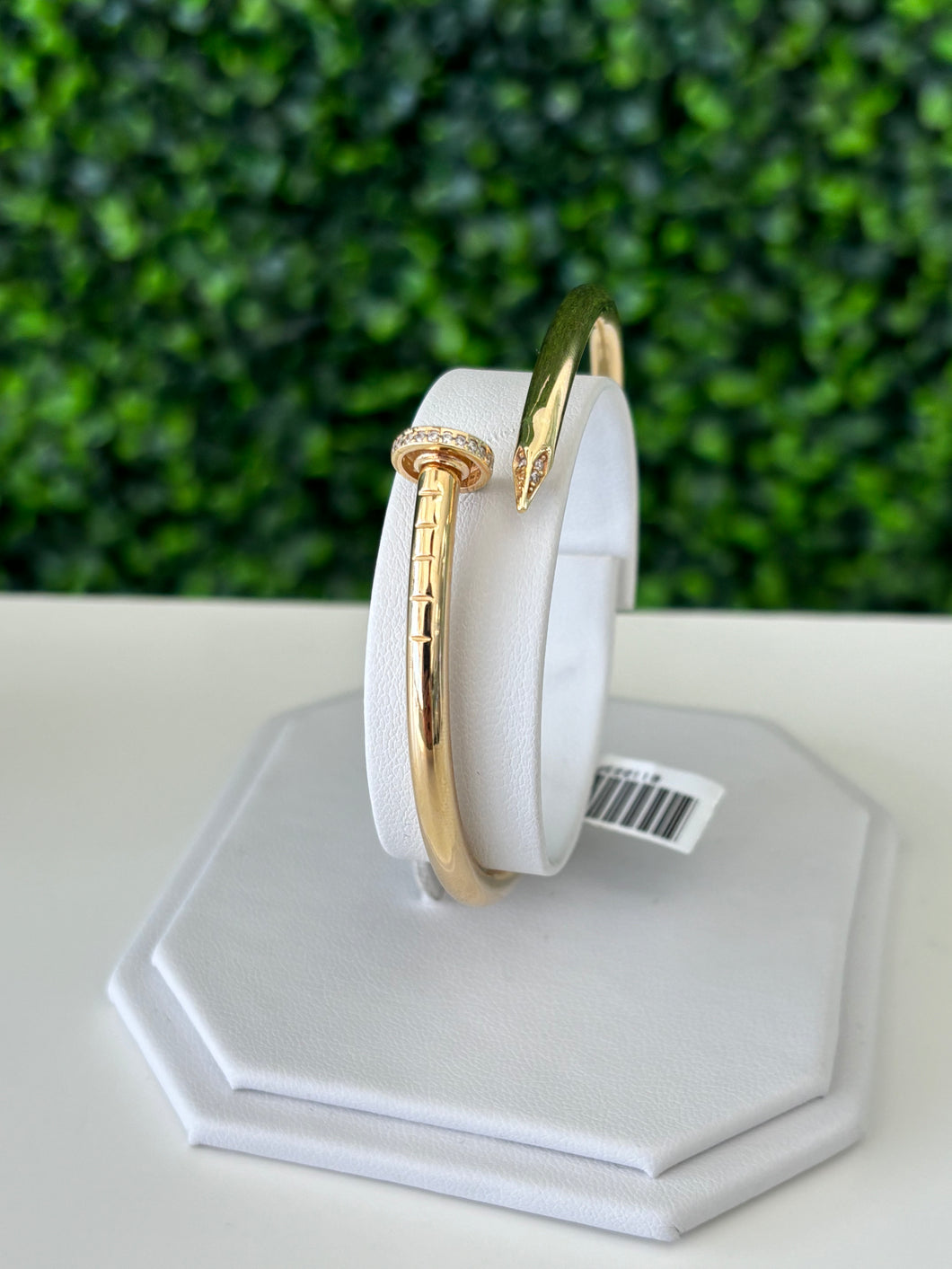 14kt Gold Fancy Nail Bangle