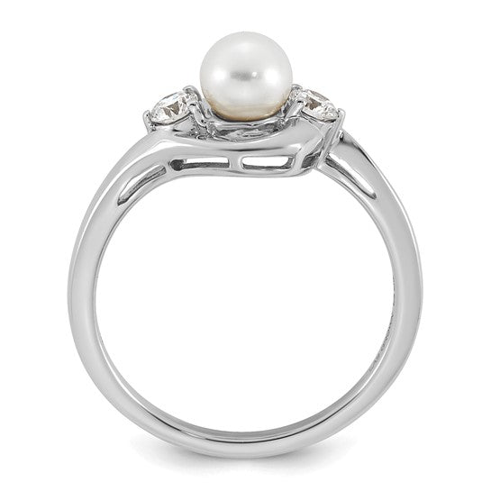 14k White Gold Freshwater Cultured Pearl and 1/5 carat Lab Grown Diamond VS/SI+ G+ June Birthstone Complete Ring